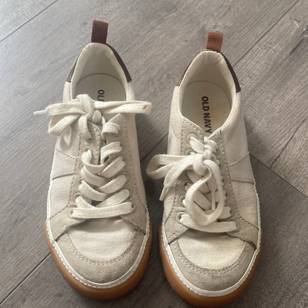 Boy's Old Navy Shoes
